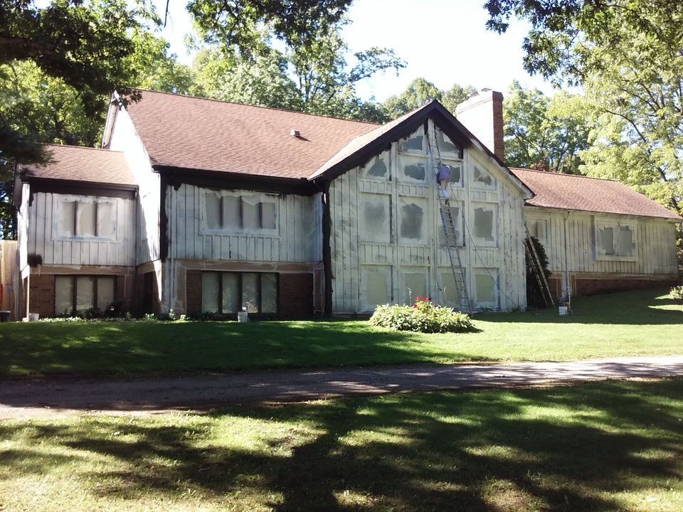 Exterior Gallery - This NE Ohio home is being refurbished by Leggett and Sons Painting